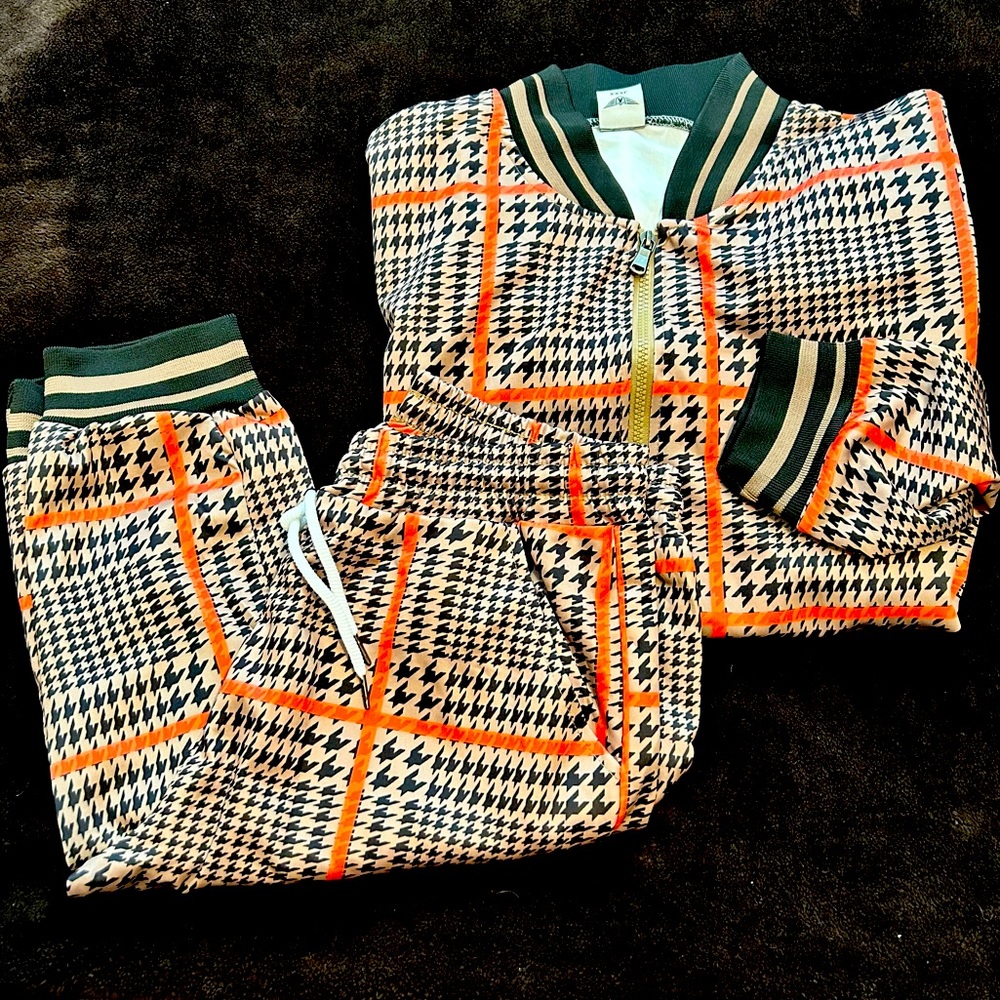 NWOT Print Track Suit, Men’s XXXL (Asian sizing), 100% polyester